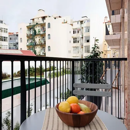 Belmez - 1 Bedroom, Pool And Parking In Arroios 아파트 리스본